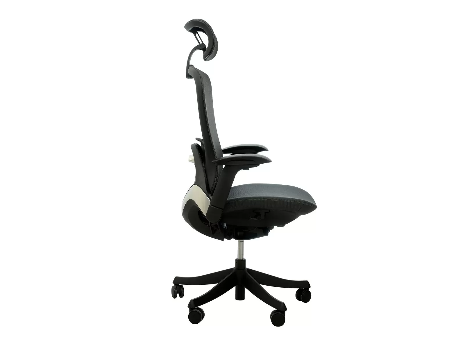 Кресло SPARX Enigma Black