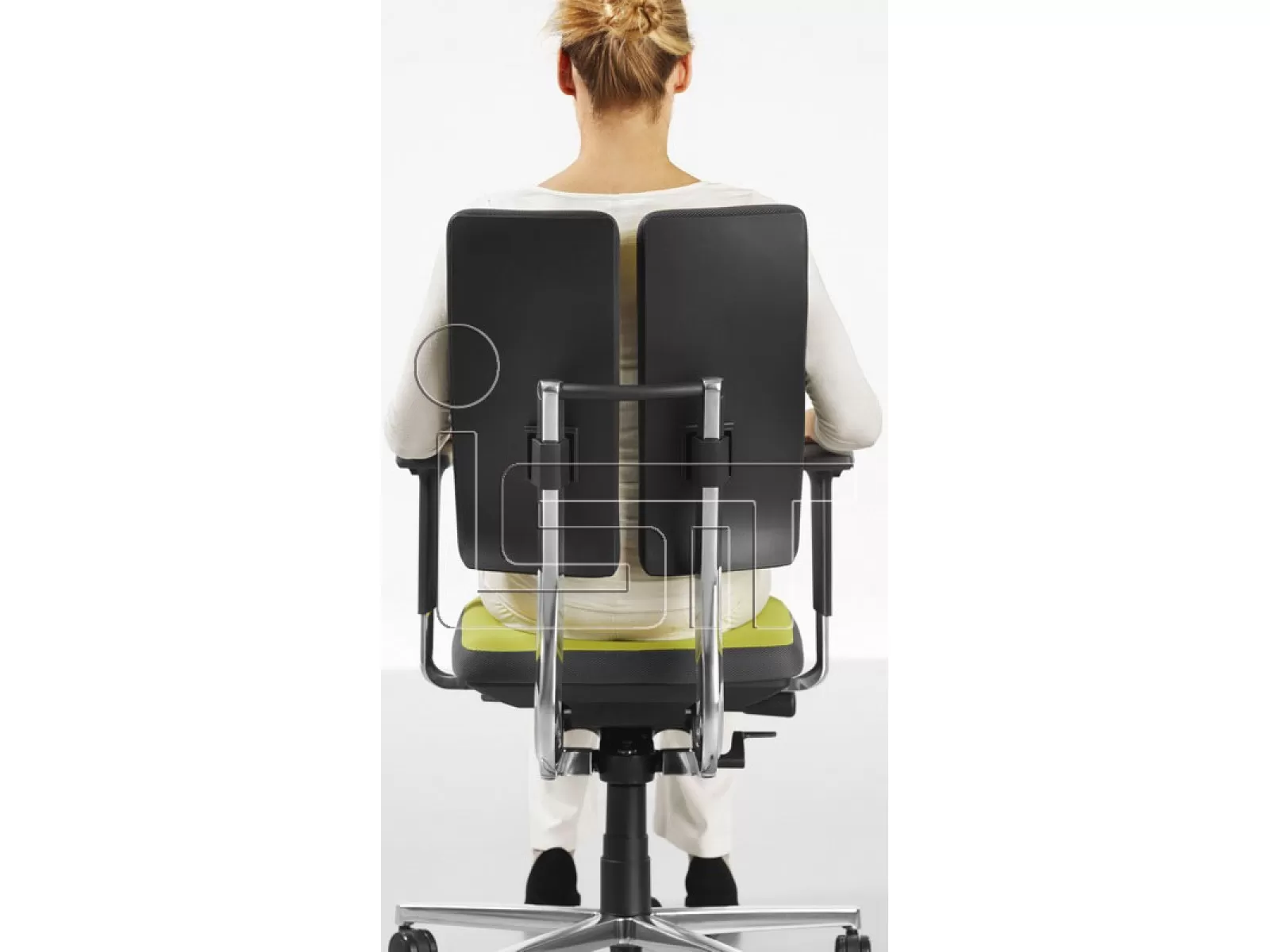 Немецкое ортопедическое кресло duo-back balance